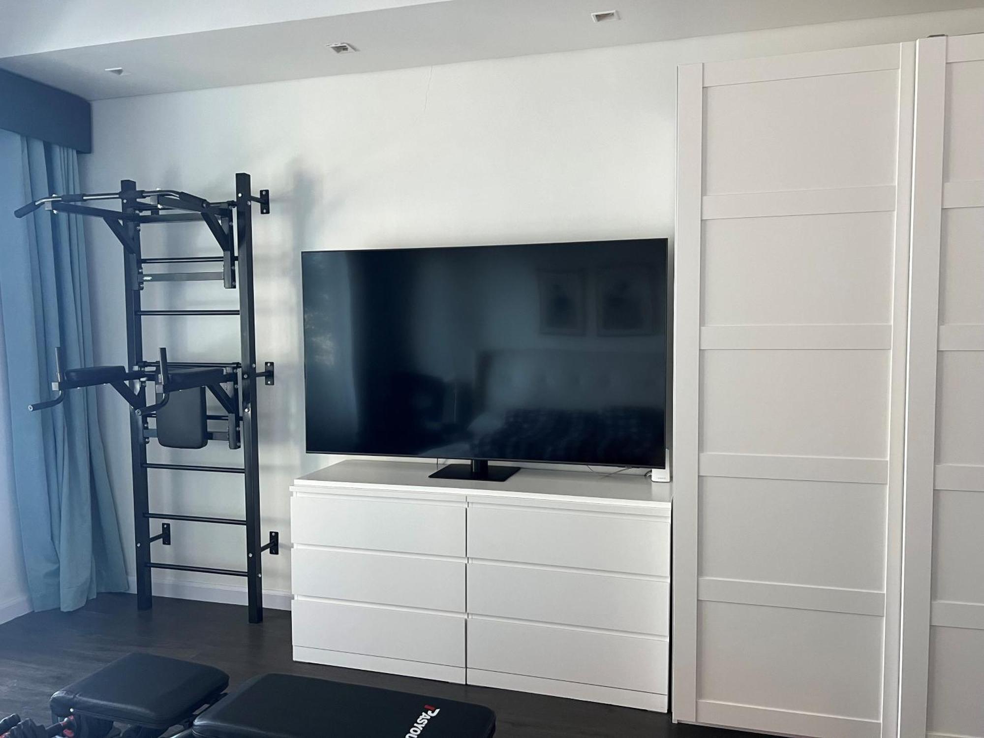 3br That Sleeps 8 On Palm Jumeirah With Pool & Gym Access And Stunning View *